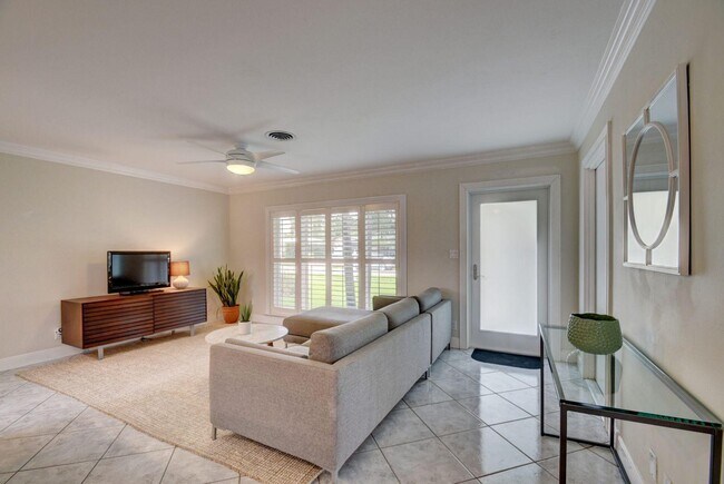 Foto del edificio - 774 SW 7th St
