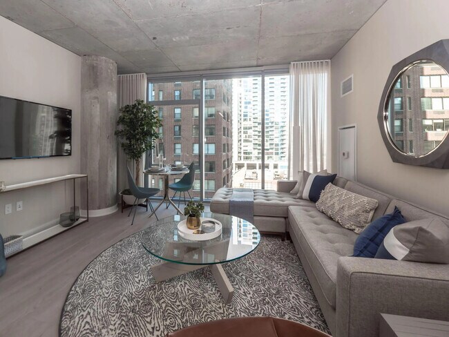 Foto del edificio - 317 W Illinois St