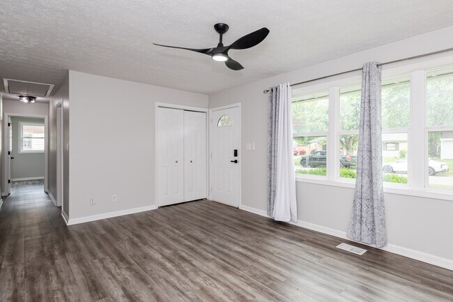 Foto del edificio - 5347 Haverfield Rd