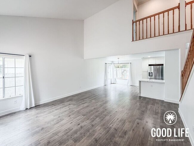Building Photo - 10056 Riverhead Dr