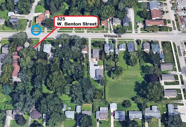 Building Photo - $1,750 | 3 Bedroom, 1 Bathroom House | Pet...