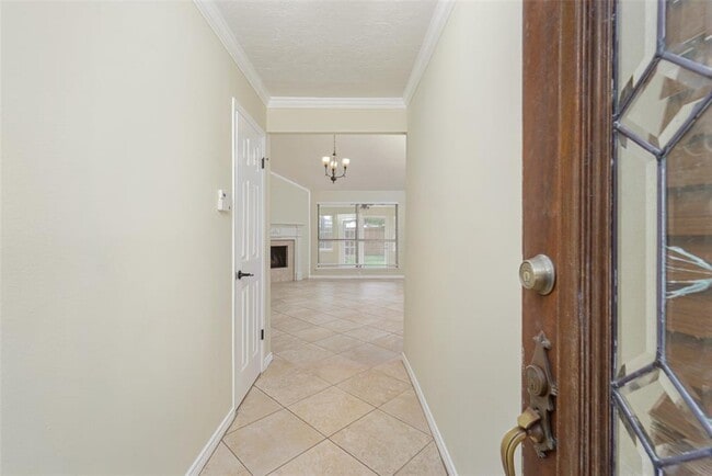 Building Photo - 608 Pebbleshire Dr