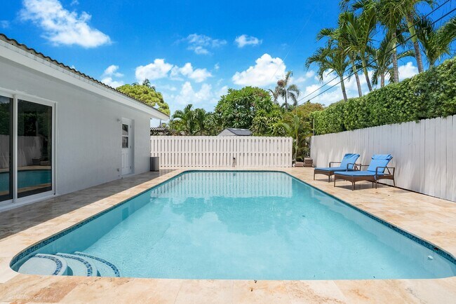 Foto del edificio - 1633 SE 5th Ct