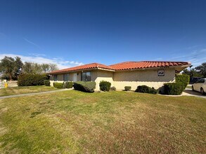 Building Photo - 32400 Sky Blue Water Trail