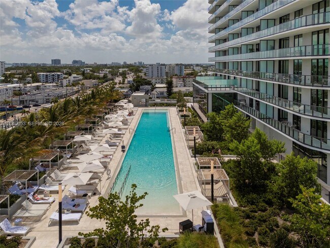 Foto del edificio - 580 72nd St