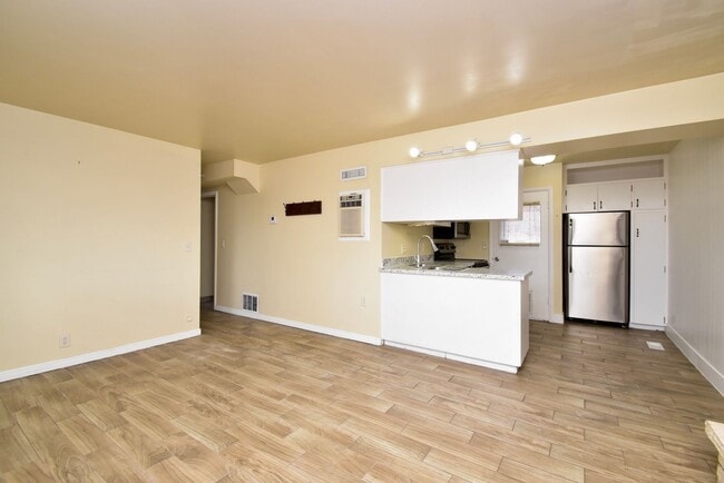 Photo - 7211 Ramanee Dr Apartment