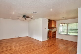 Building Photo - 3018 Attridge Rd