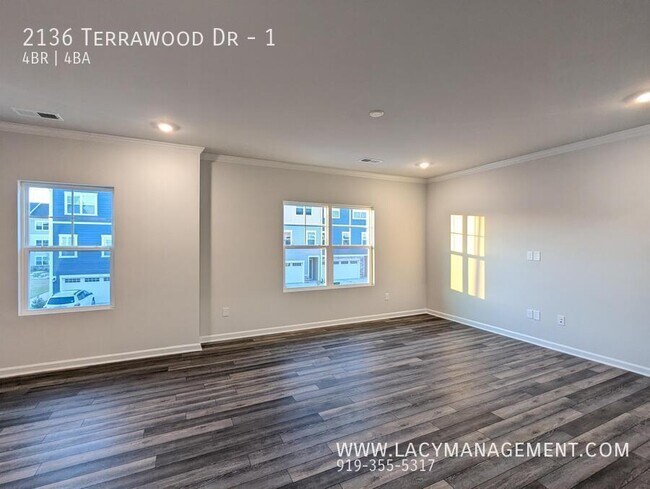 Foto del edificio - 2136 Terrawood Dr