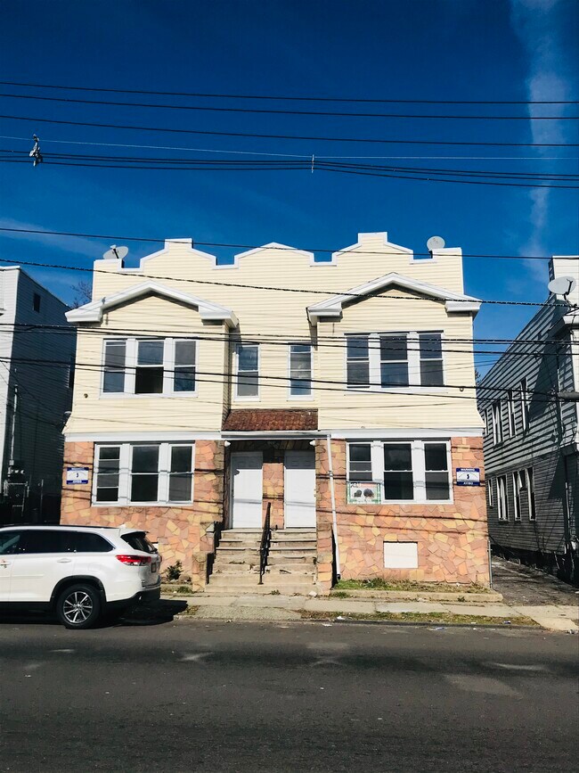 Foto del edificio - 686 18th Ave