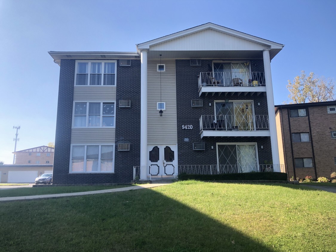 Primary Photo - 9420 S 85th Ct