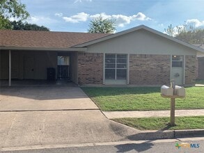 Building Photo - 1209 Westcott Dr