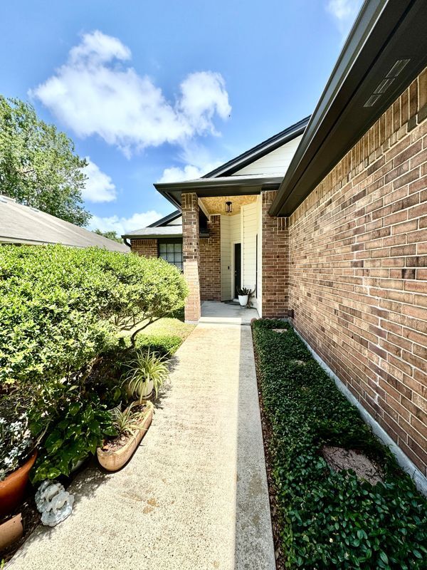 Foto del edificio - 6929 Monarch St