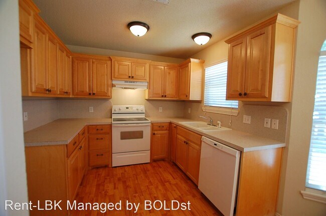 Foto del edificio - 3 br, 2 bath House - 908 11th Street