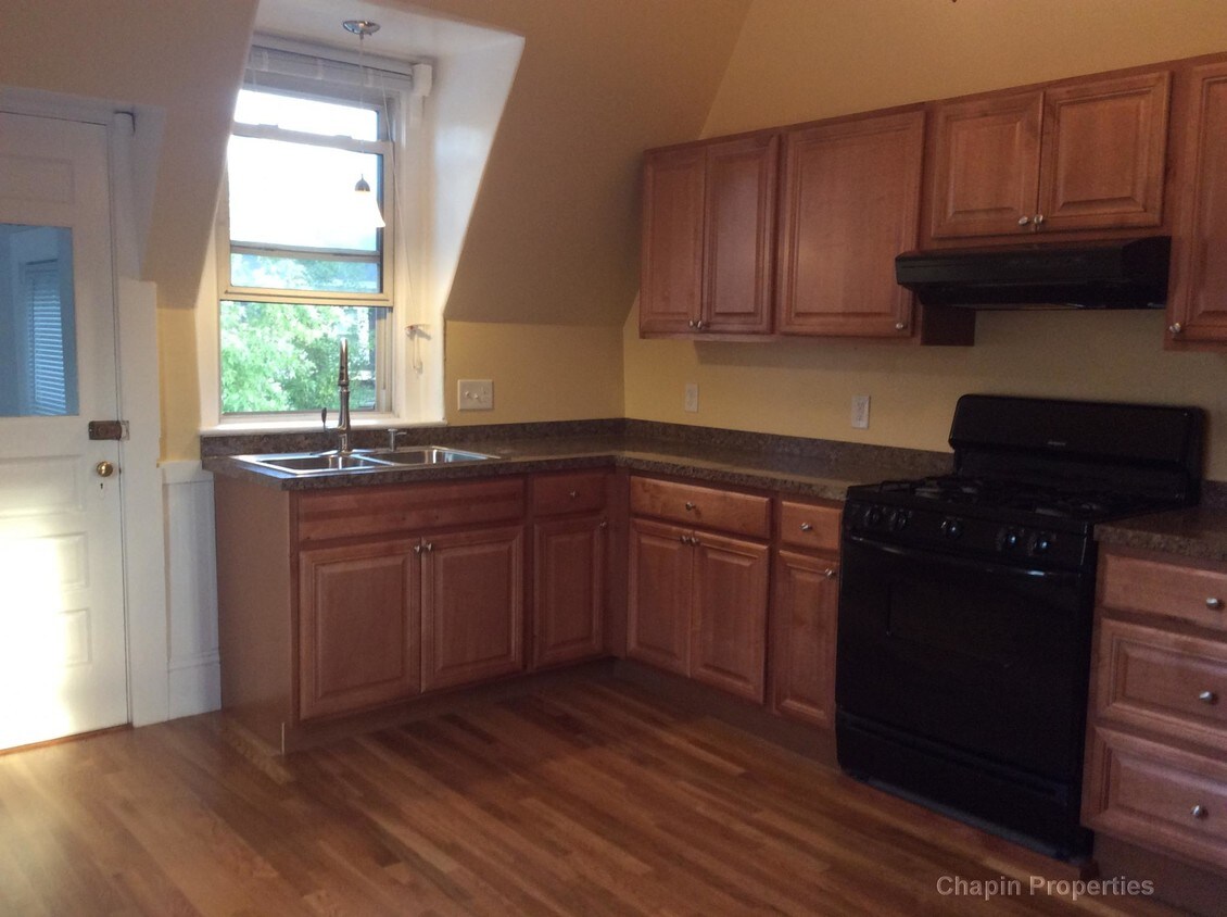 Foto principal - 277 Everett St