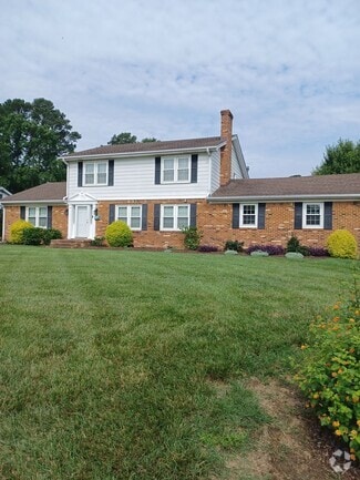 Building Photo - 1045 Five Forks Rd