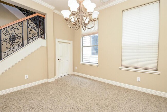 Foto del edificio - 4210 Stonebridge Dr