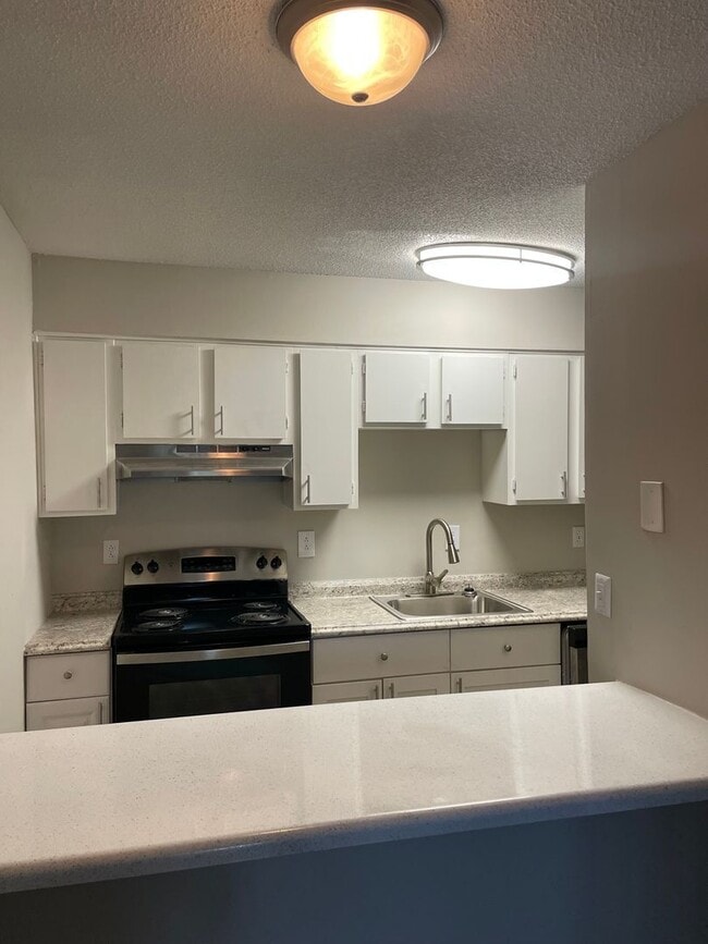 Interior Photo - Valley Crest