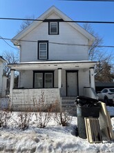 Building Photo - 586 Robinette Ct