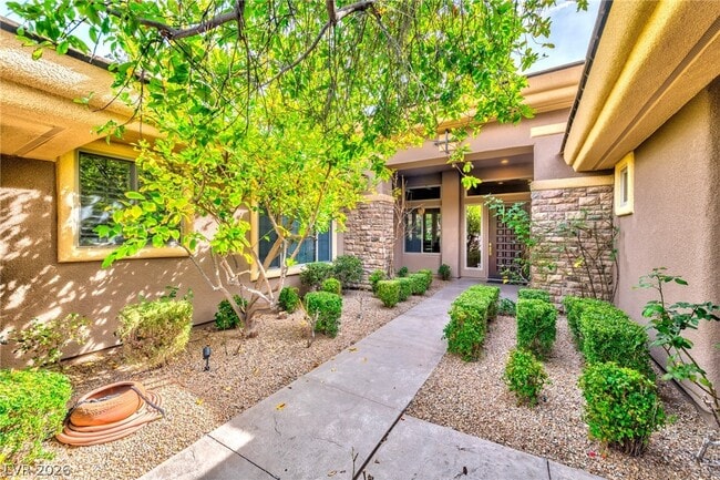 Building Photo - 3 Regent Park Ct