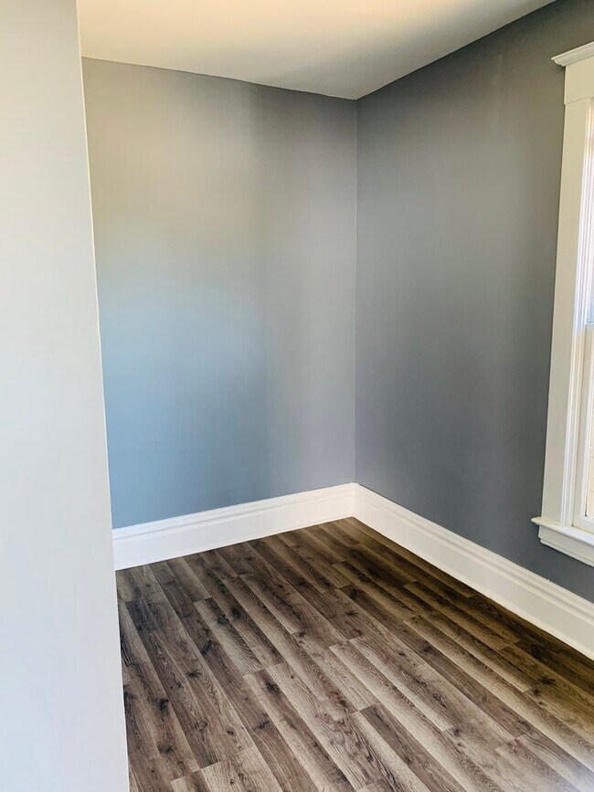 Foto del edificio - 1525 S Main St