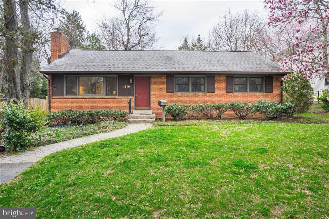 Foto principal - 1819 Great Falls St