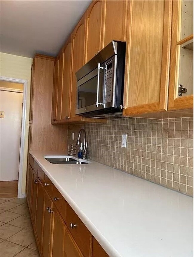 Building Photo - Gorgeous 1 Bed 1 Bath