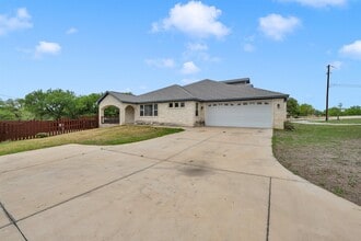Building Photo - 623 Skyline Dr