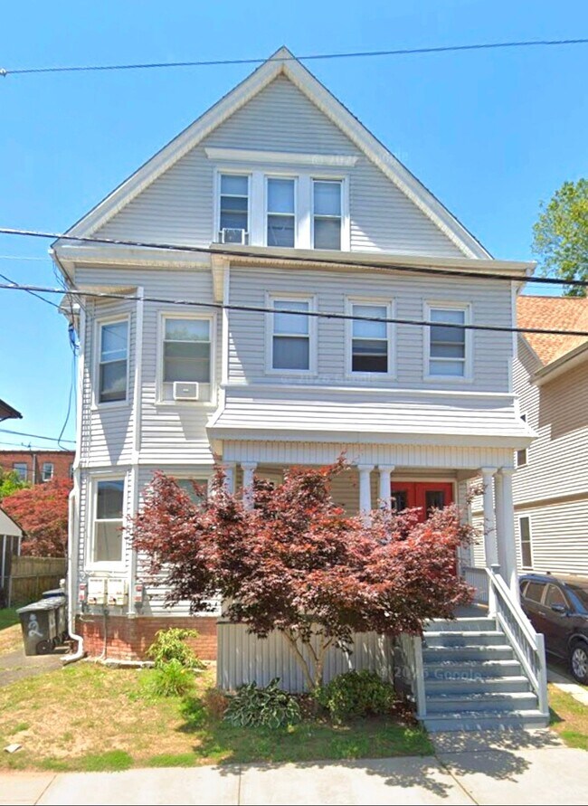 Building Photo - 126 Hobart St