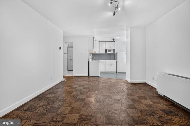 Photo - 1210 N Taft Street Unit 105 Apartment