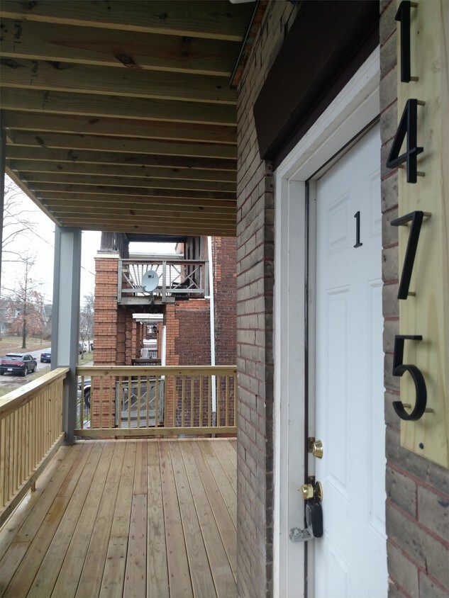 Primary Photo - 1475 W 112th St