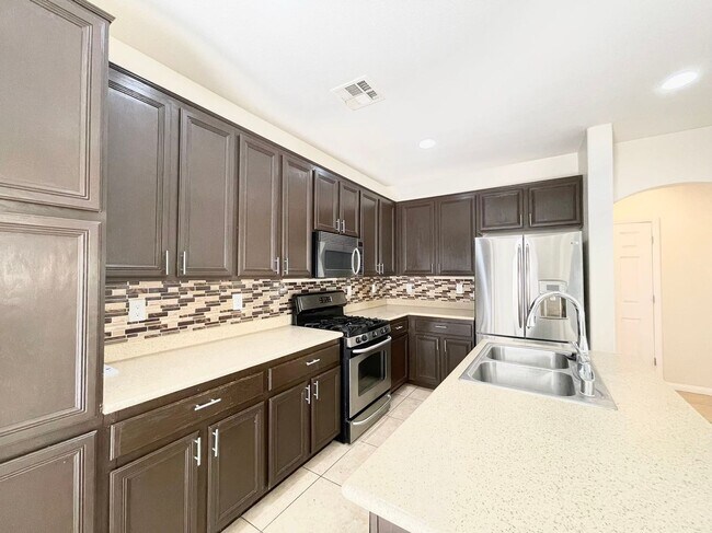 Building Photo - 6575 Gertrude Ct