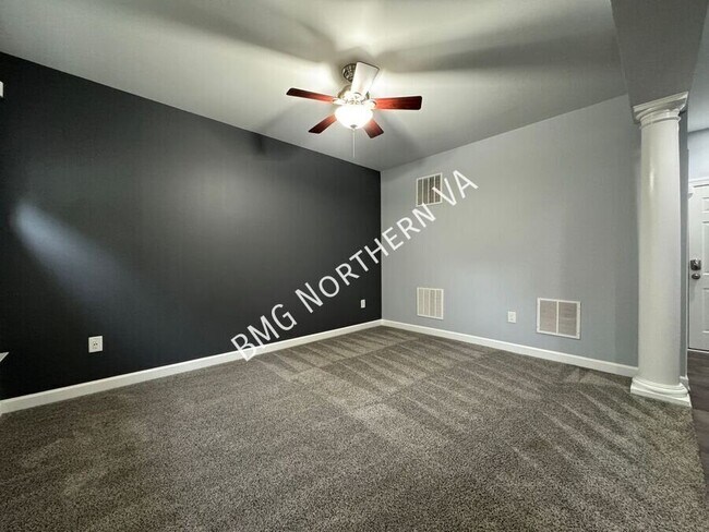 Foto del edificio - 10673 General Kirkland Dr