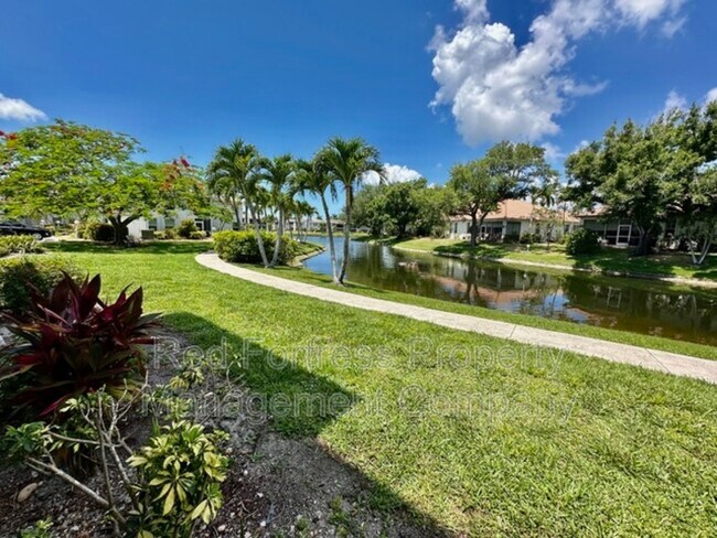 Foto del edificio - 7113 Quail Run Ct W