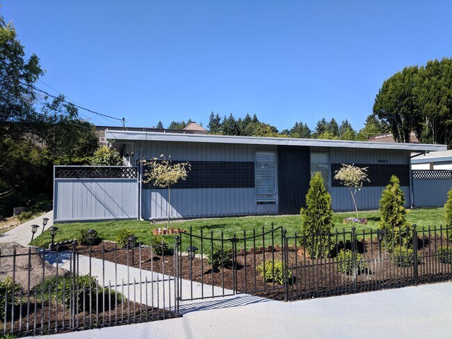 Foto del edificio - 9802 NE 188th St