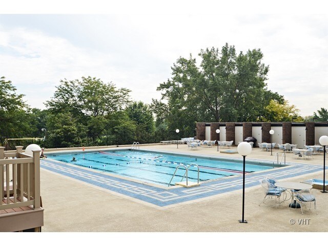 Pool - 5455 N Sheridan Rd