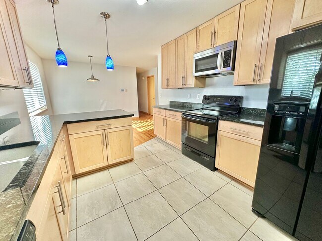 Foto del edificio - 1016 S Taft Hill Road