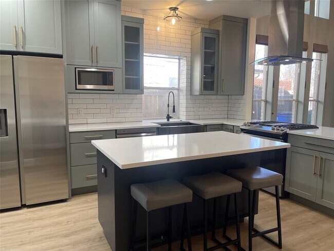 Foto del edificio - 3300 Bratton Heights Dr