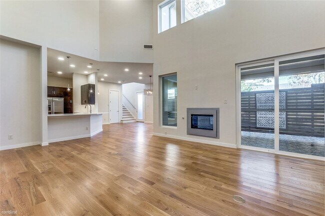 Foto del edificio - 3 br, 2.5 bath House - 2070 Modern Pl