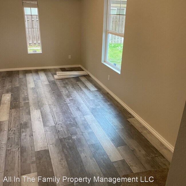 Foto del edificio - 3 br, 1 bath House - 9425 SW Longstaff ST