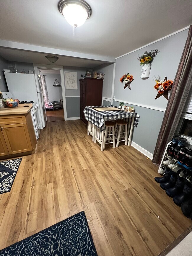 Kitchen - 62 Pudding Hill Rd
