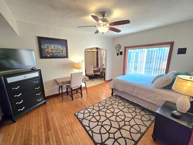 Gallery Central West End - Gallery Central West End Apartments