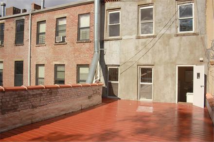 Outdoor Patio - 354 E 116th St