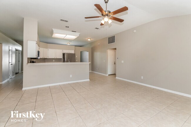 Building Photo - 373 Island View Cir