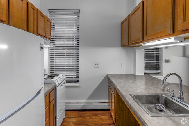Studio - 400SF - Kitchen - The Roselle
