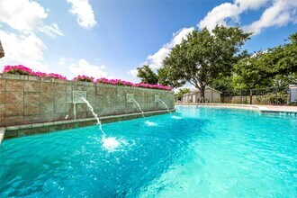 Building Photo - 3419 Fountains Dr