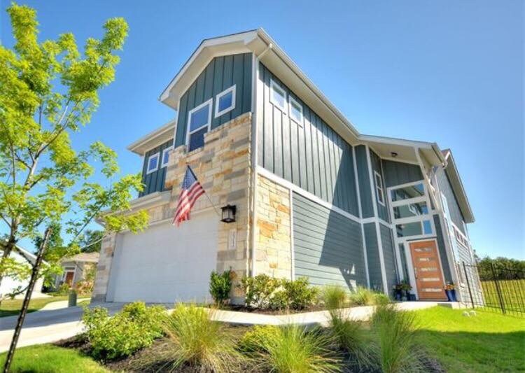 2312 Montague St, Austin, TX 78741 House for Rent in Austin, TX