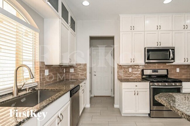 Foto del edificio - 7279 River Star Ct
