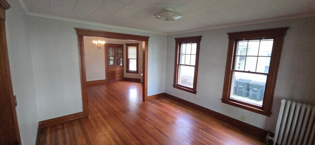 Living room - 54 Hoffman St