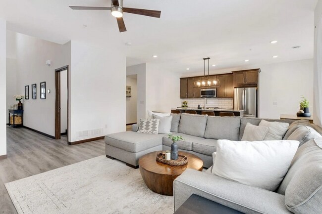 Foto del edificio - 12933 Brenly Wy