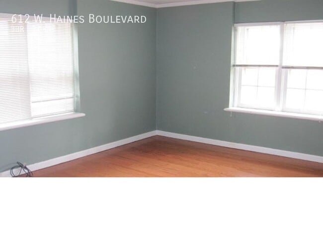 Building Photo - Charming Brick Home Near Downtown Champaign